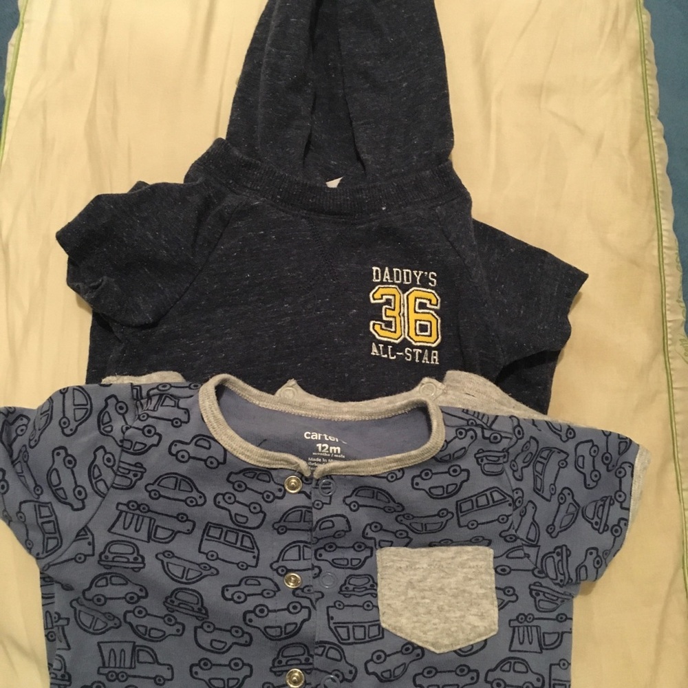 😇BOYS 12 MONTH ROMPERS (2)😇